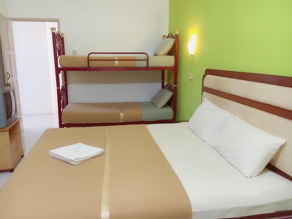 Dindings Pantai Desair Apartment Hotel