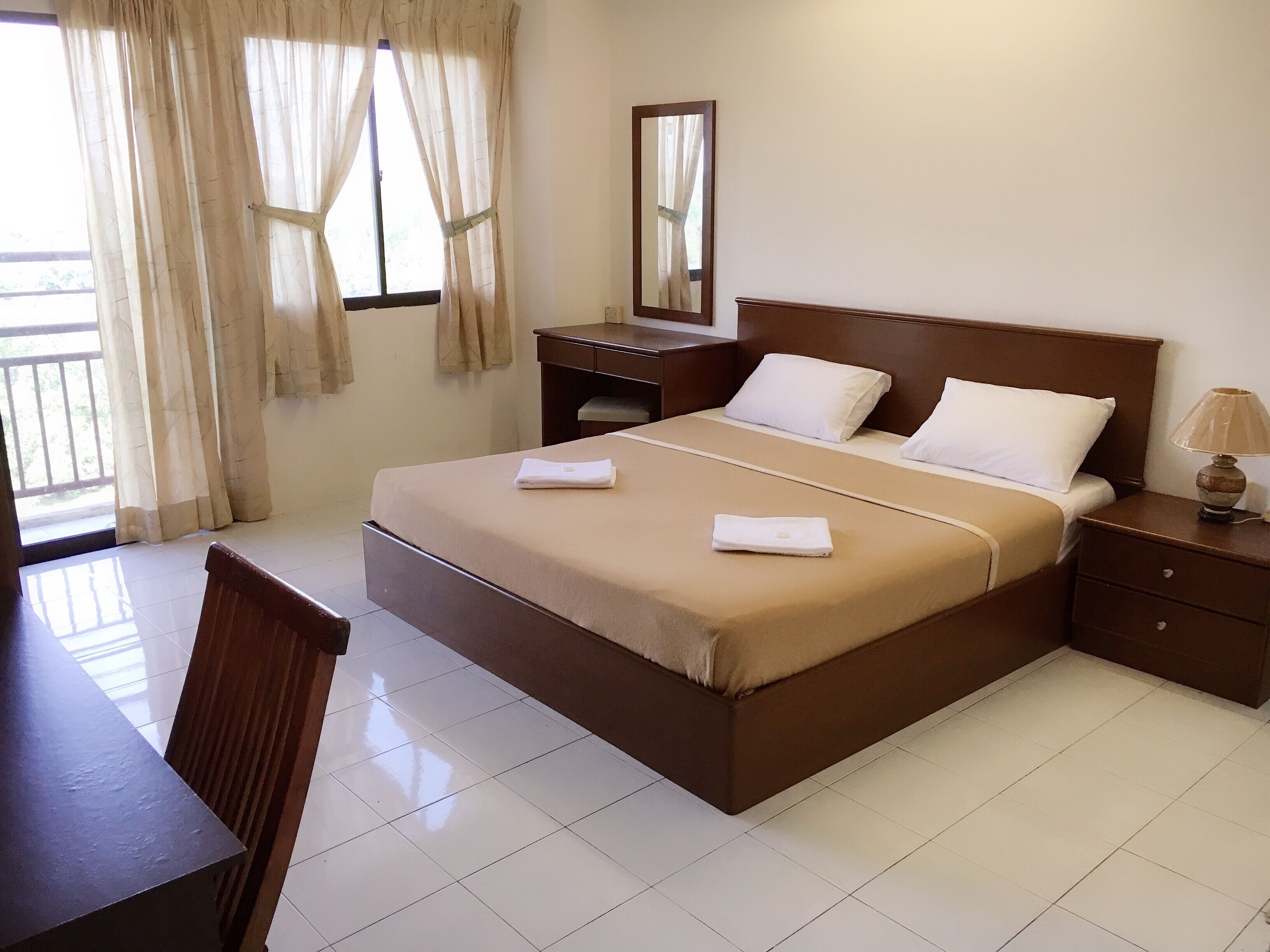 Dindings Pantai Desair Apartment Hotel