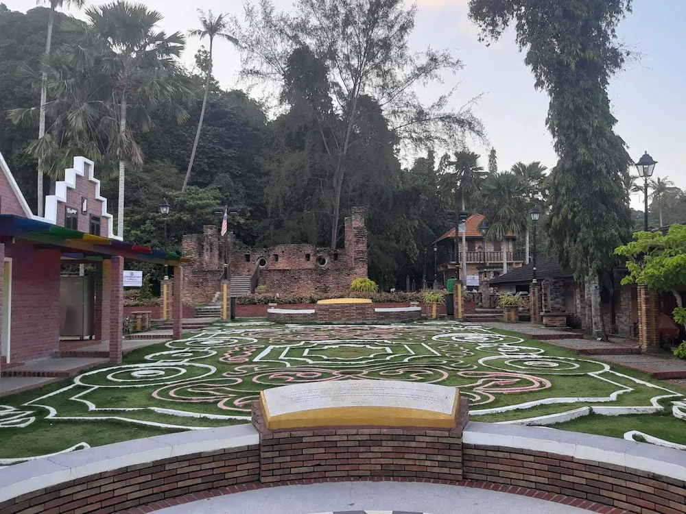 Nazri Nipah Camp