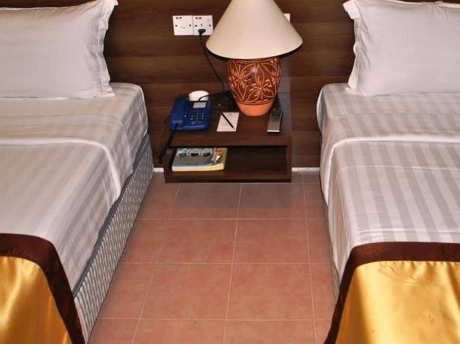Puteri Bayu Beach Resort