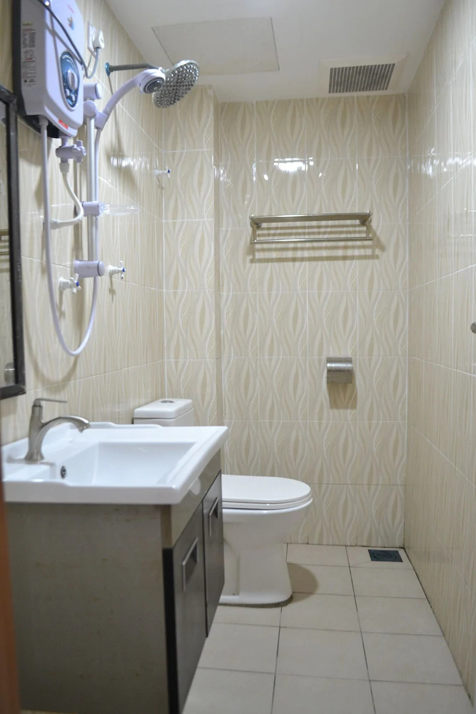 Hotel Puteri Miqaila by OYO Rooms