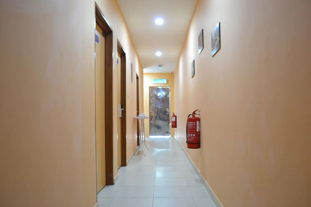 Hotel Puteri Miqaila by OYO Rooms