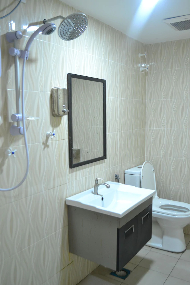 Hotel Puteri Miqaila by OYO Rooms