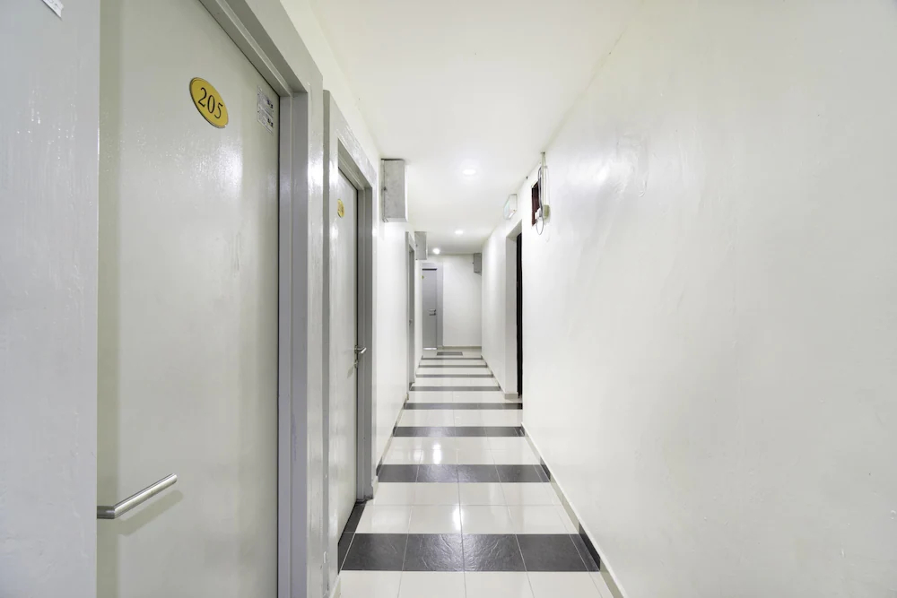 Manjung Inn Hotel by OYO Rooms