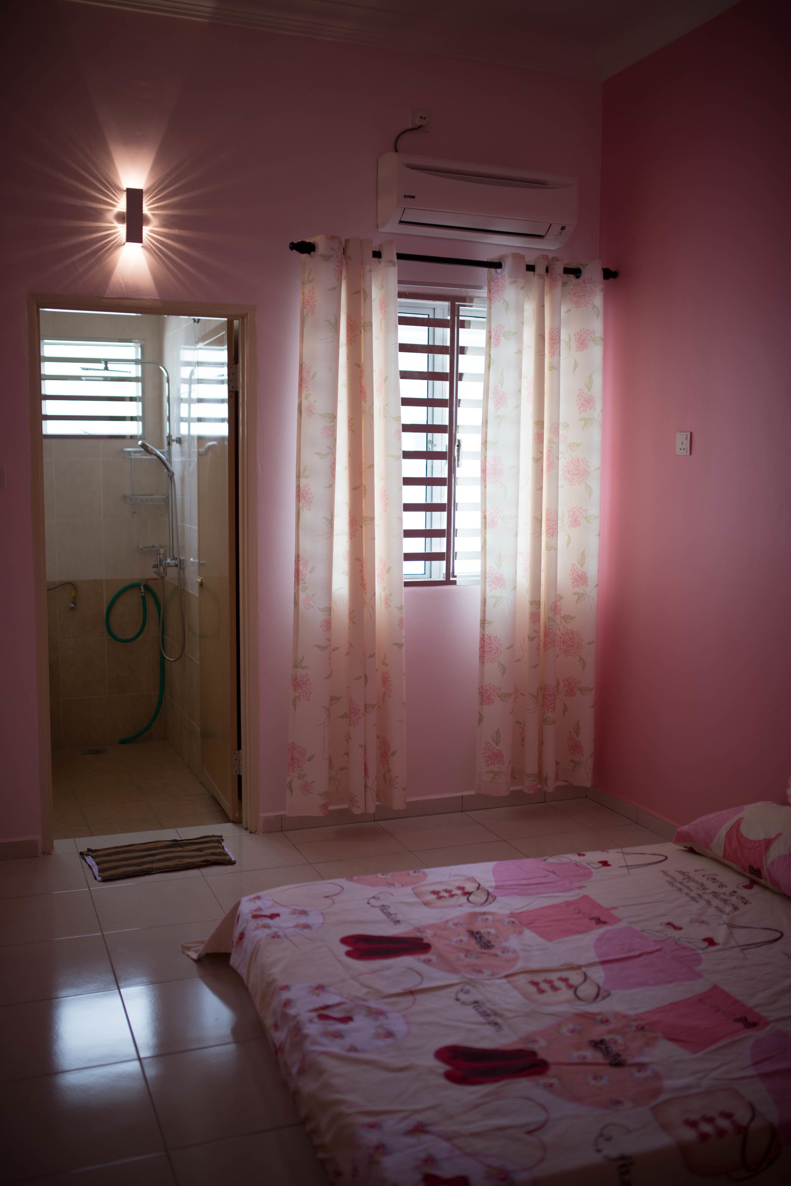 Holidayhome 188 Taman Sejati Suria