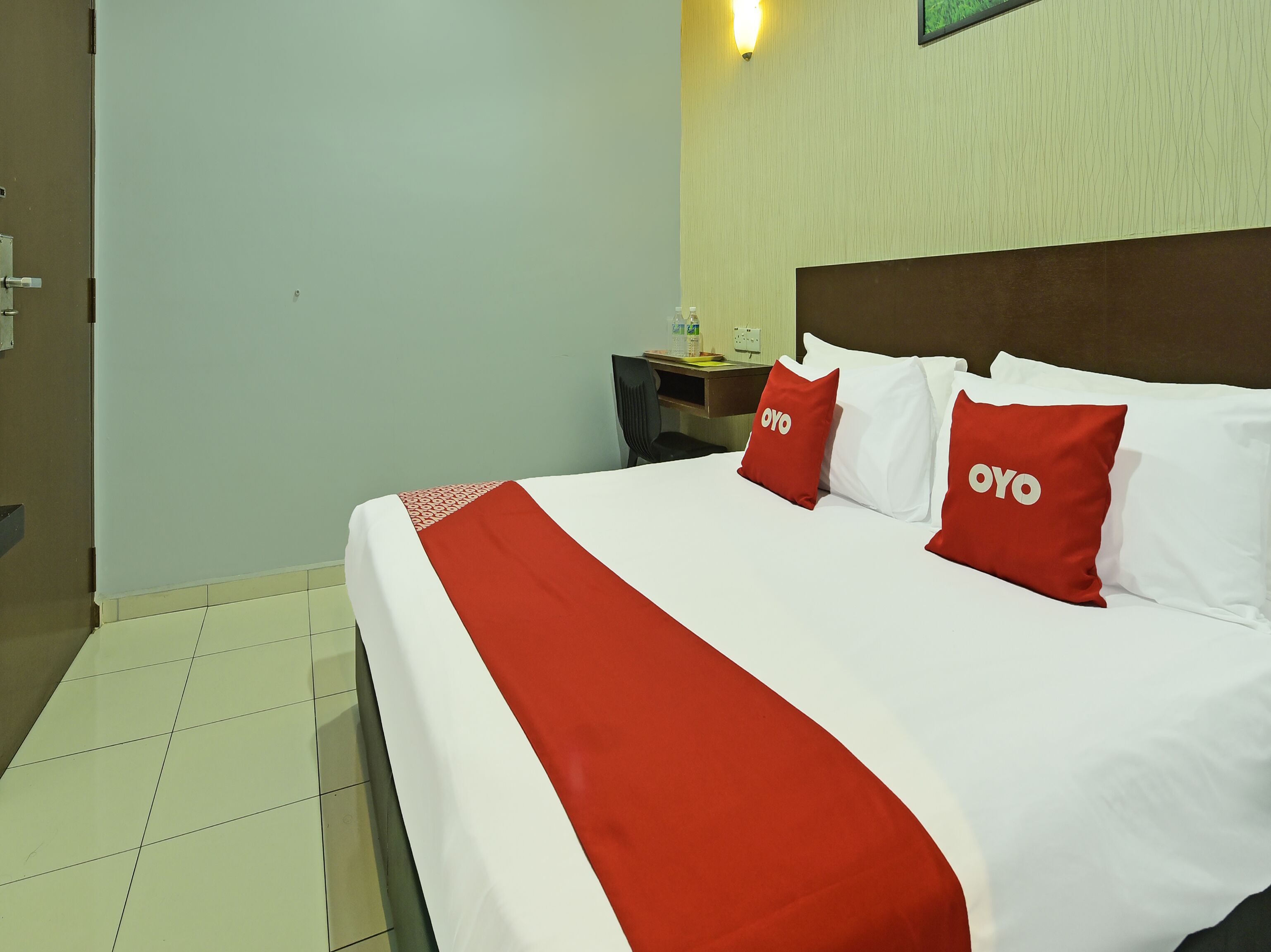M Three Hotel by OYO