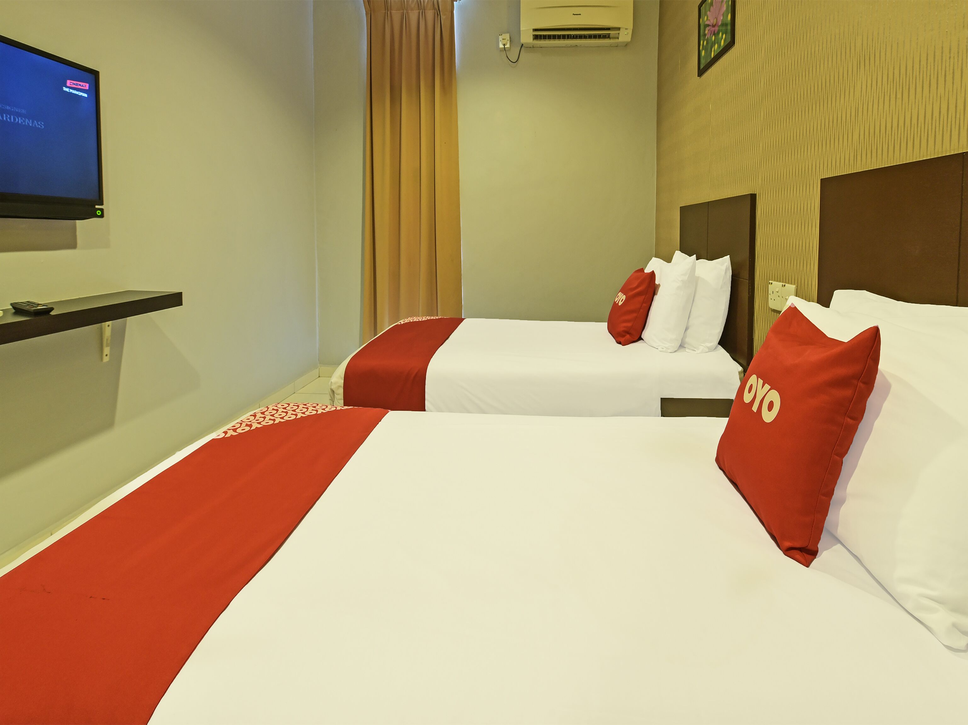 M Three Hotel by OYO