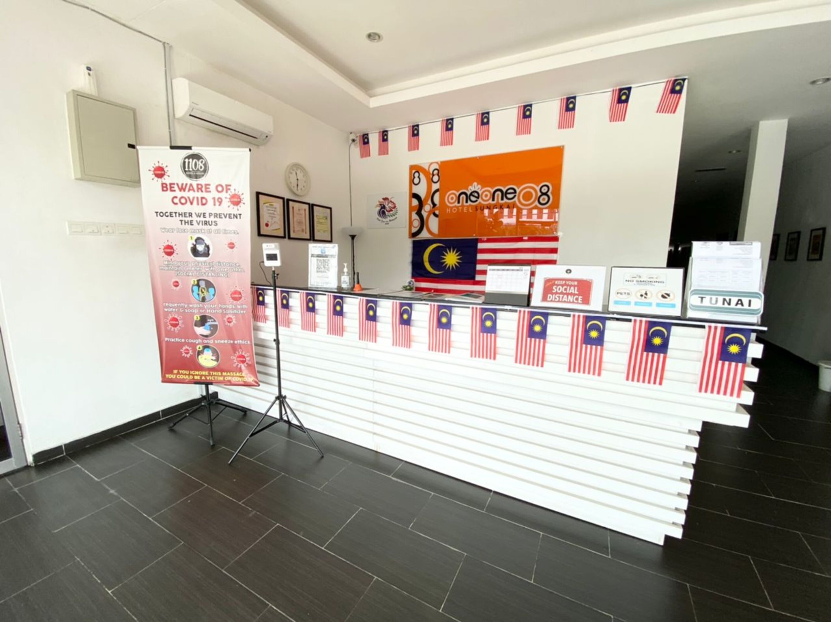 One One 08 Hotel Sungkai