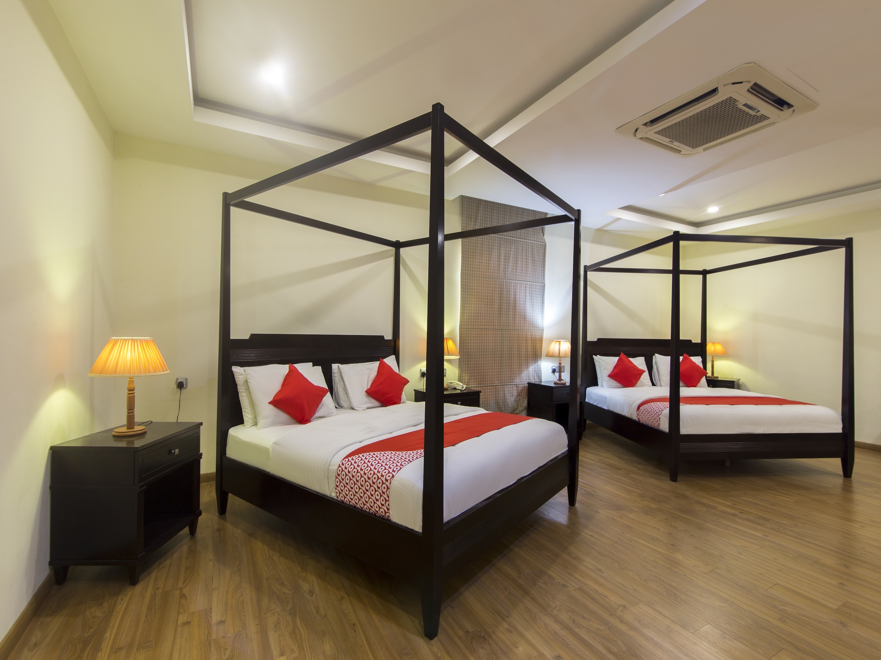 Capital O 90653 Maxwell Inn Boutique Hotel