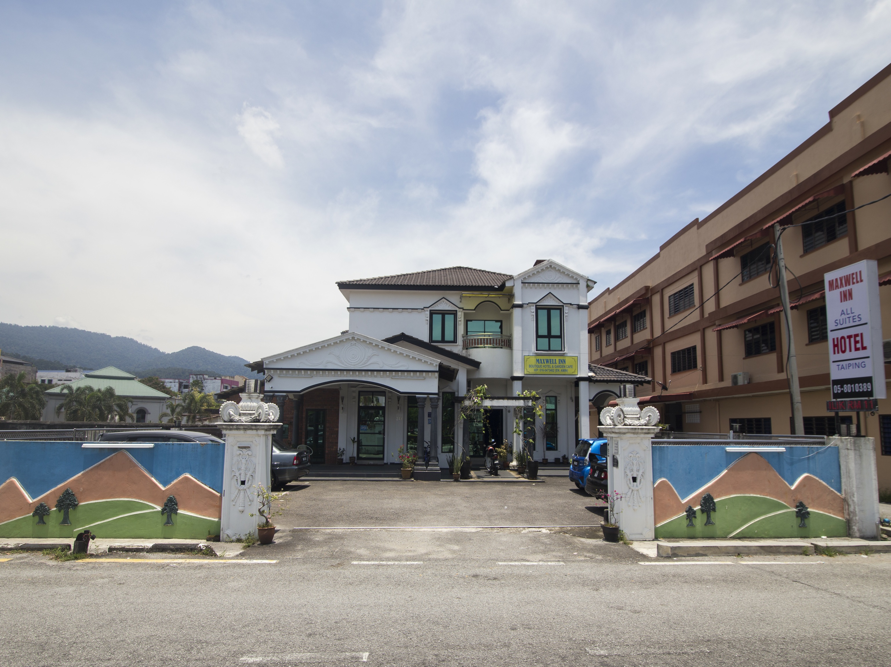 Capital O 90653 Maxwell Inn Boutique Hotel