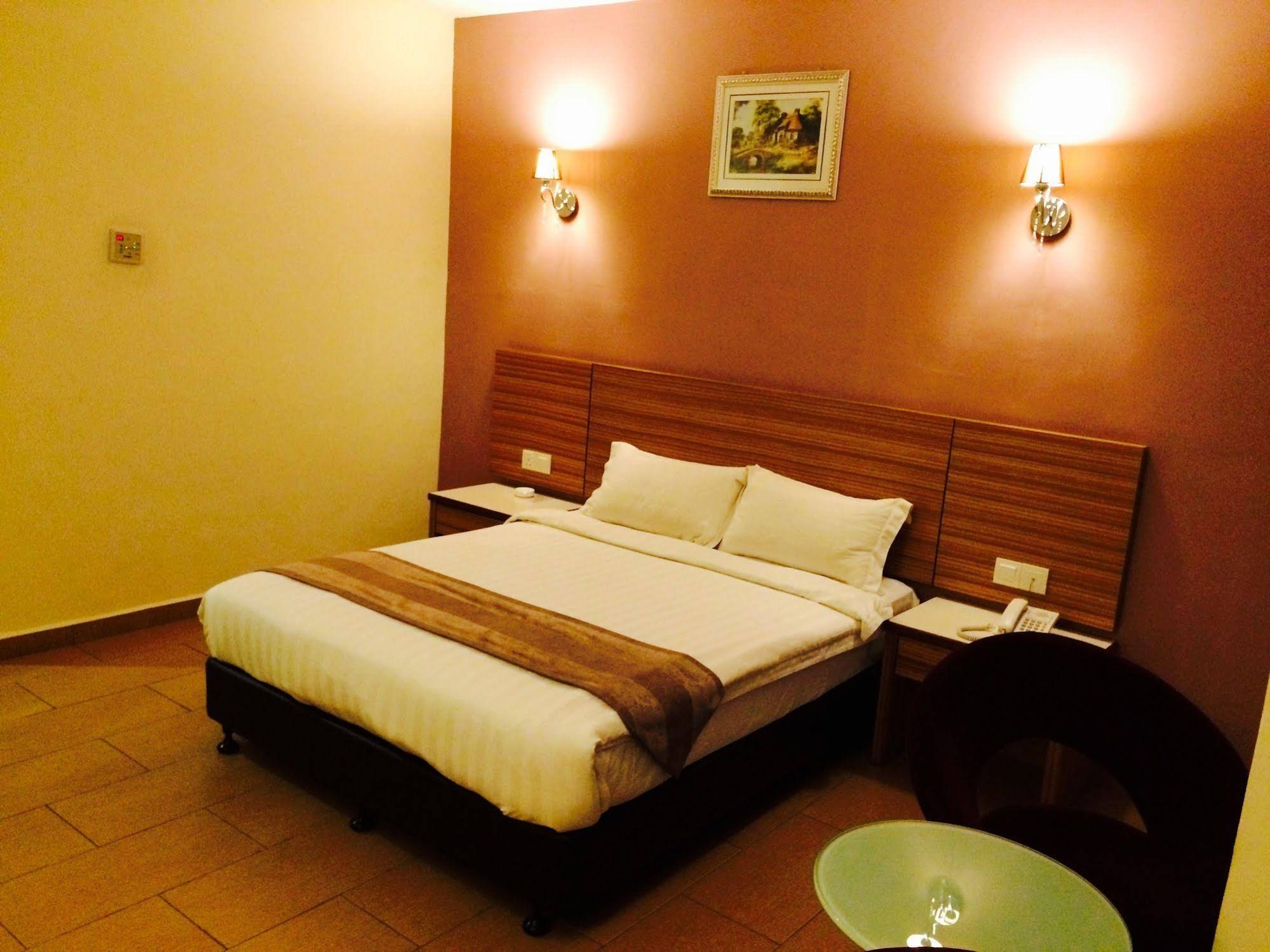 Grand Court Hotel