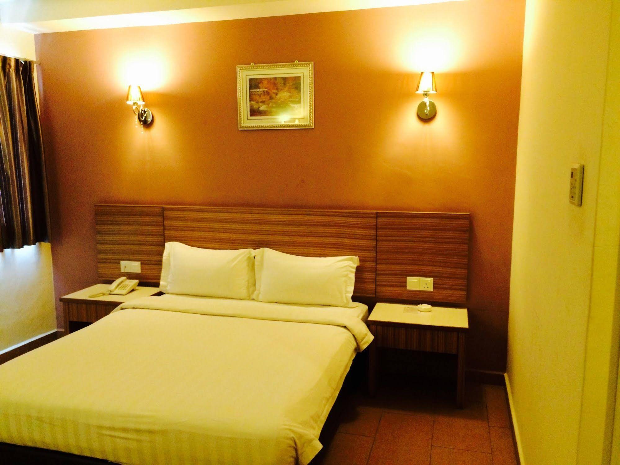 Grand Court Hotel