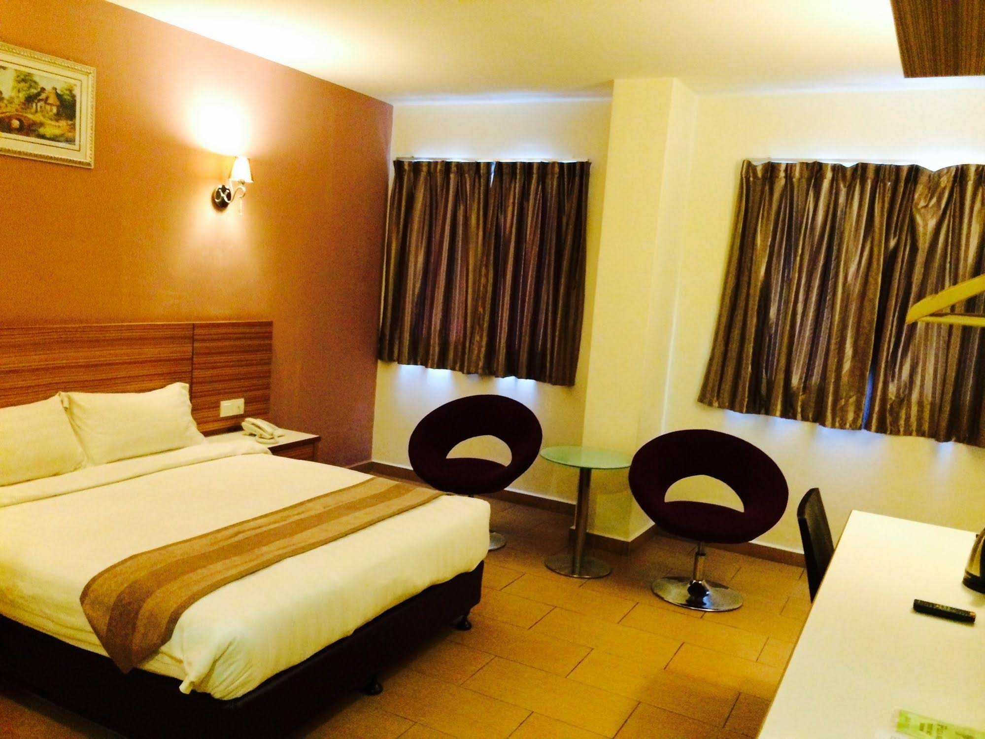 Grand Court Hotel