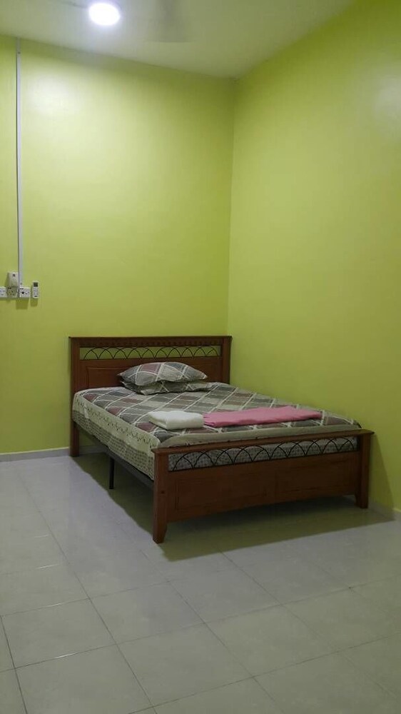 Noor Homestay