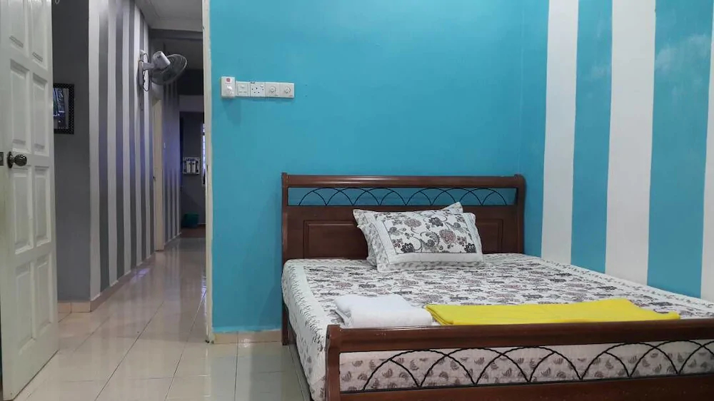 Noor Homestay