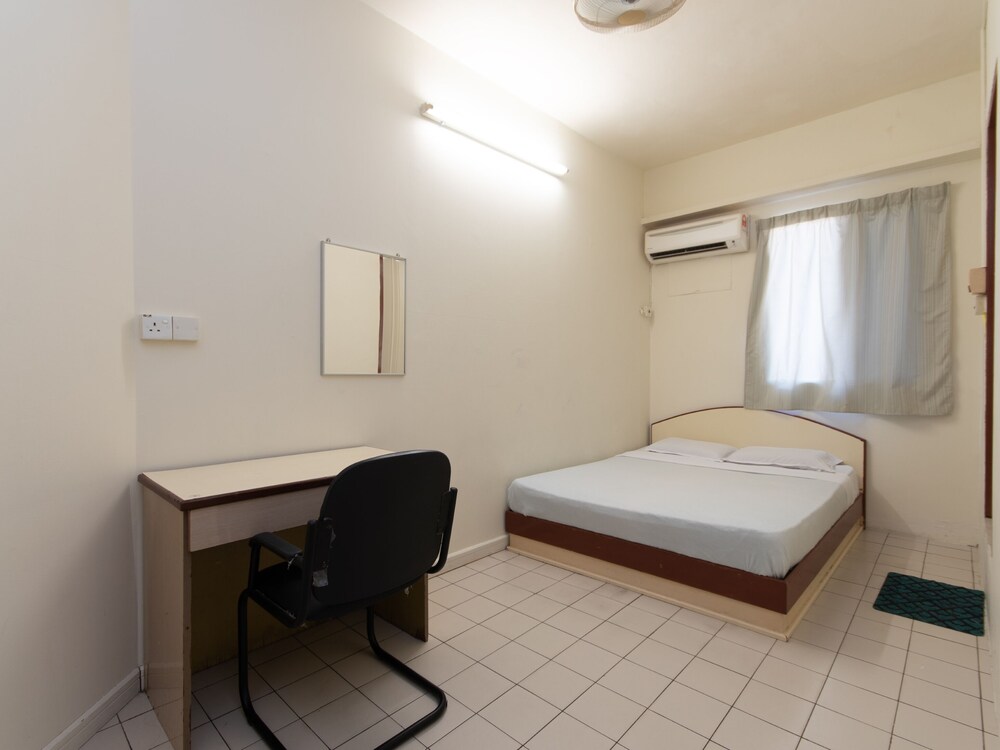 Evergreen Hotel by OYO Rooms