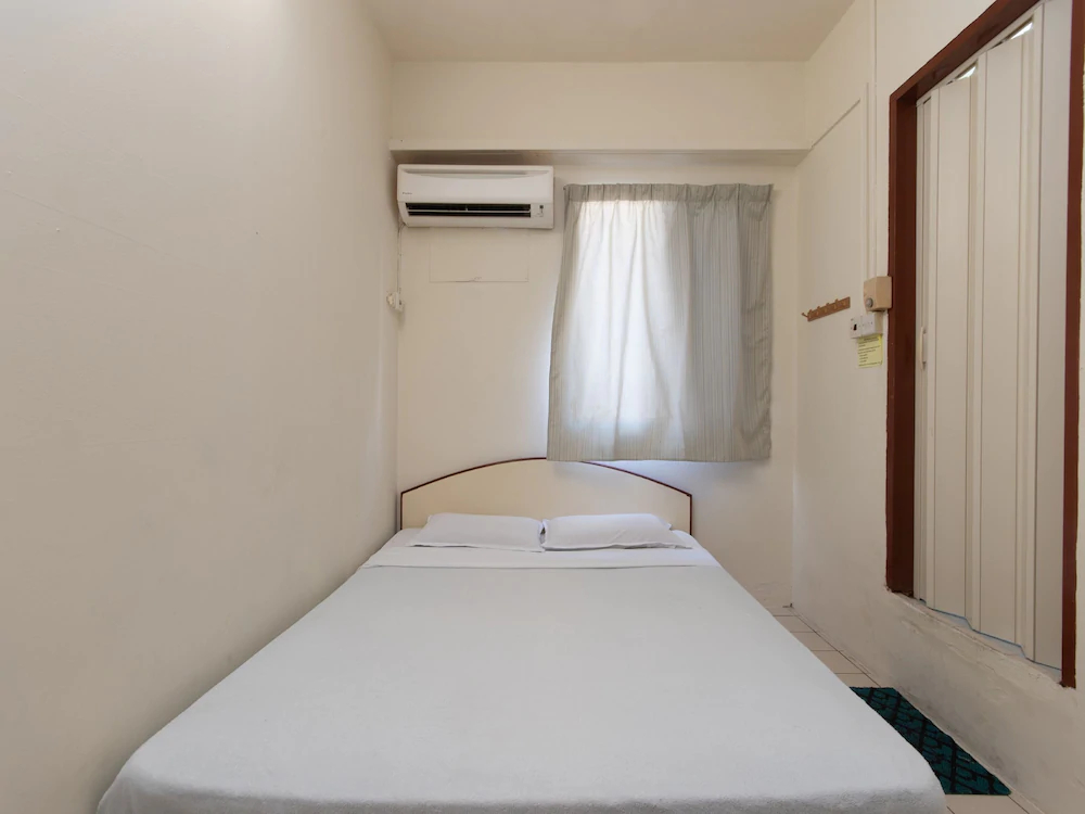 Evergreen Hotel by OYO Rooms