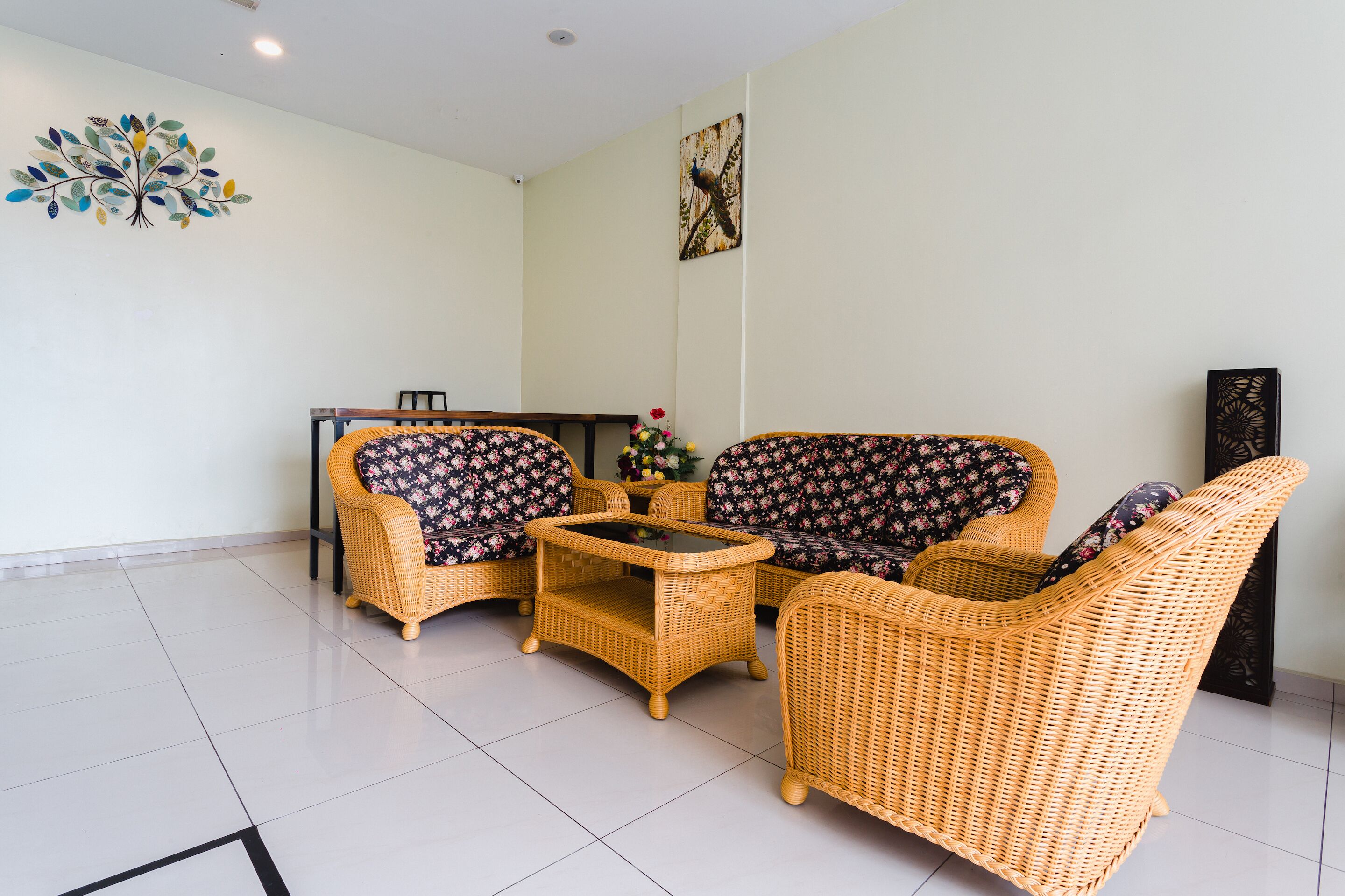 Oyo 90153 U Stay Hotel