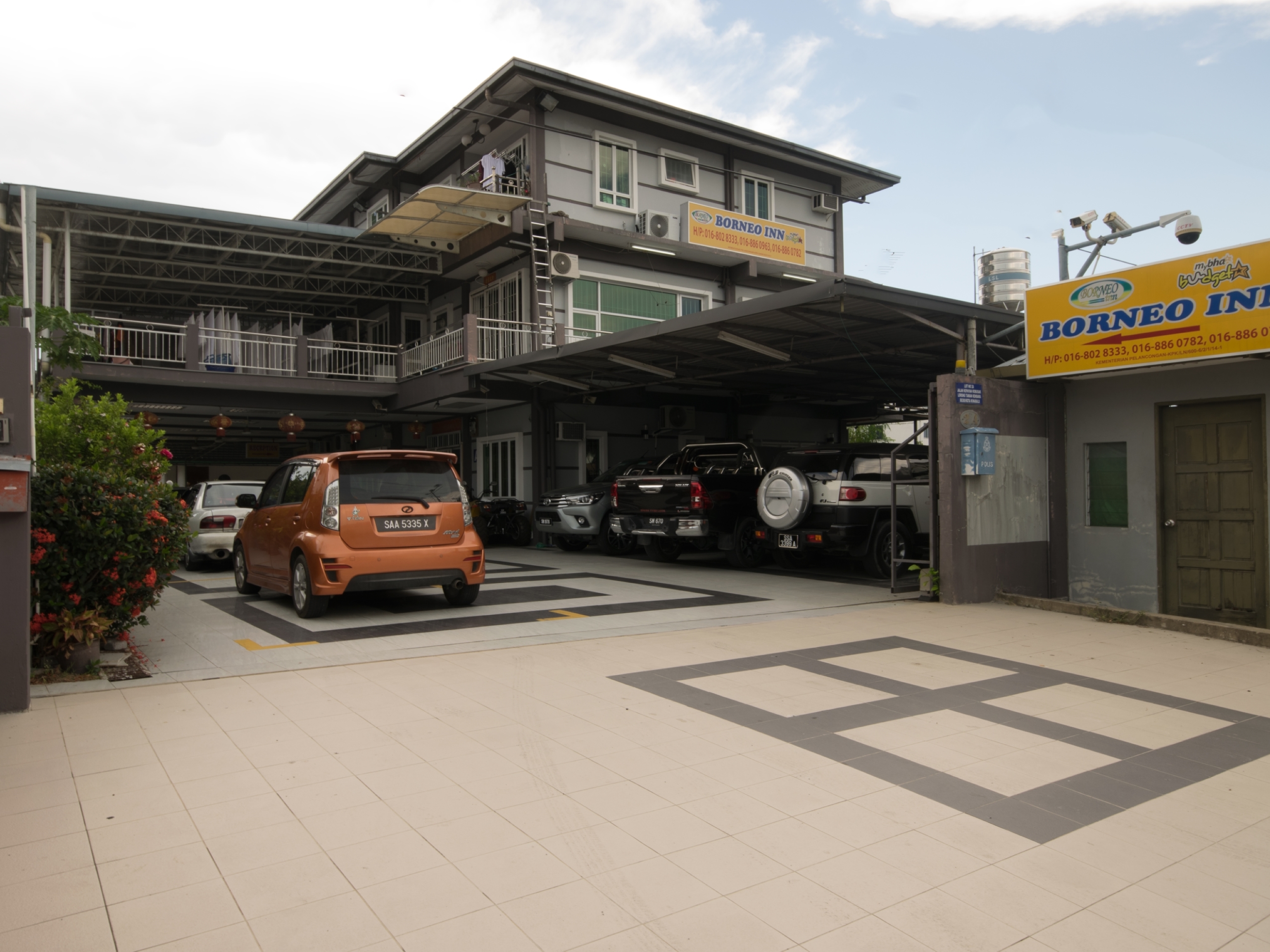 Borneo Inn