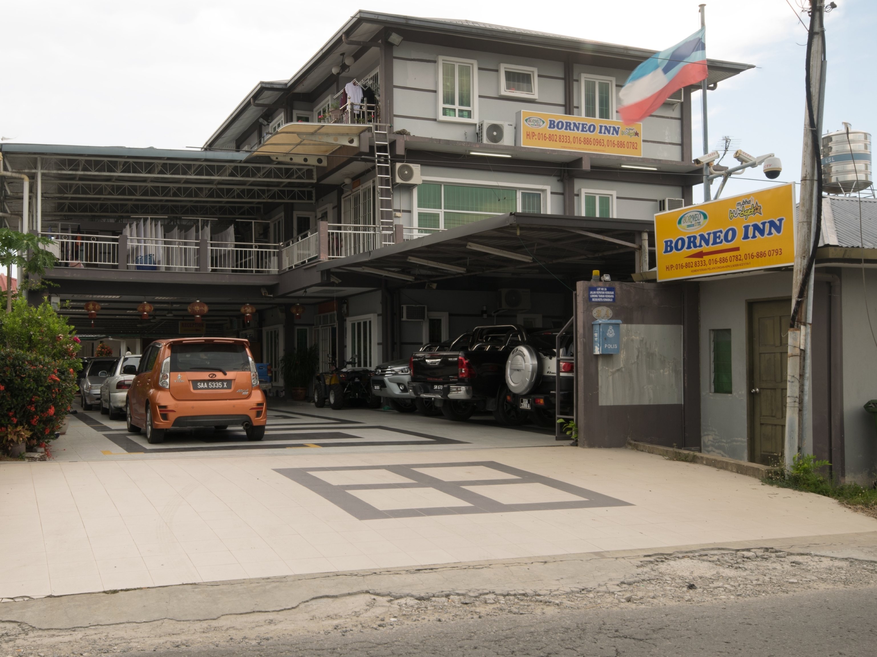 Borneo Inn