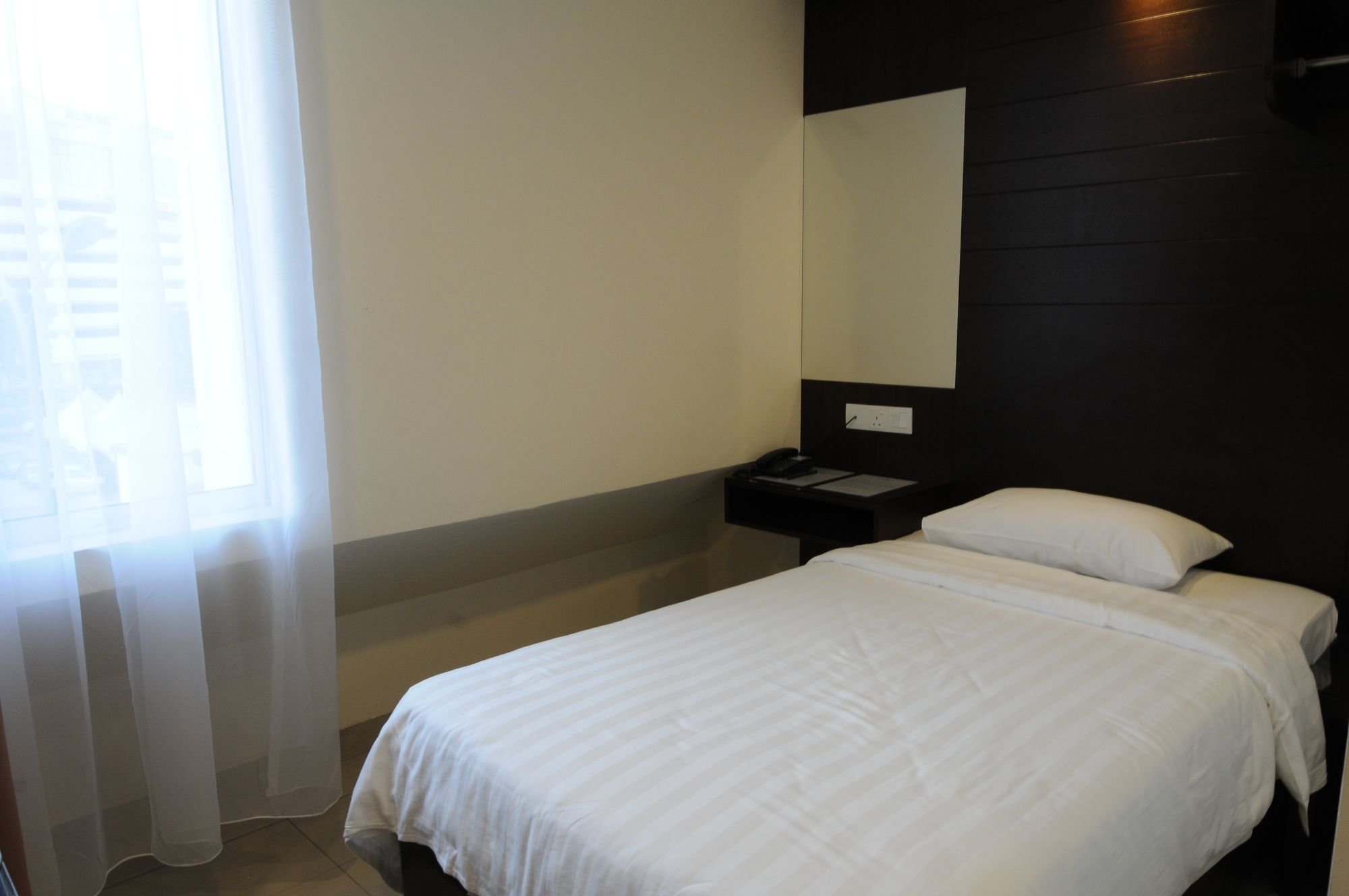 Cathay Hotel
