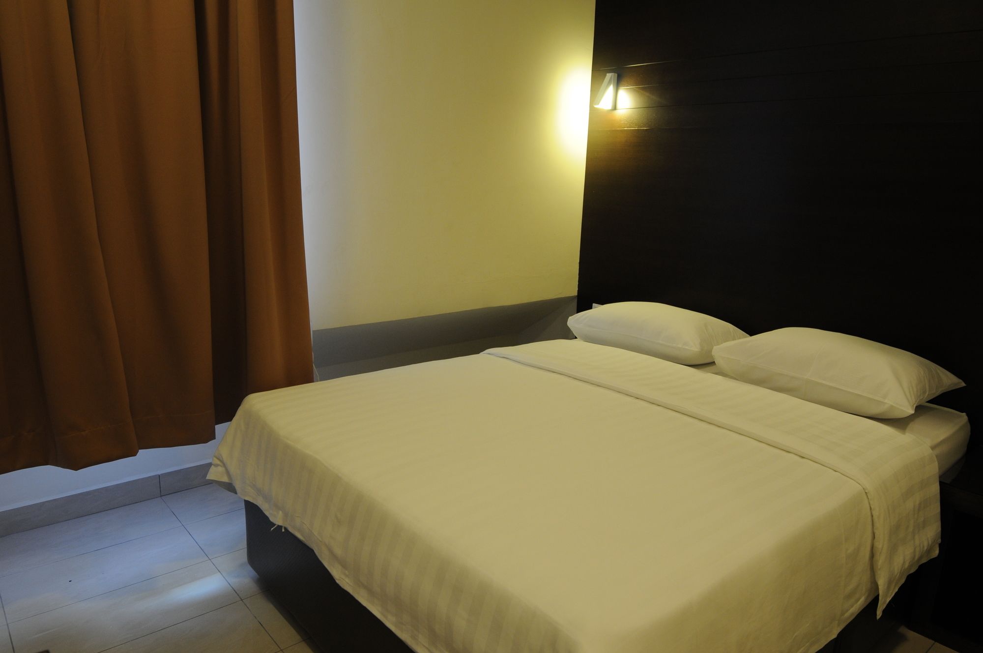 Cathay Hotel
