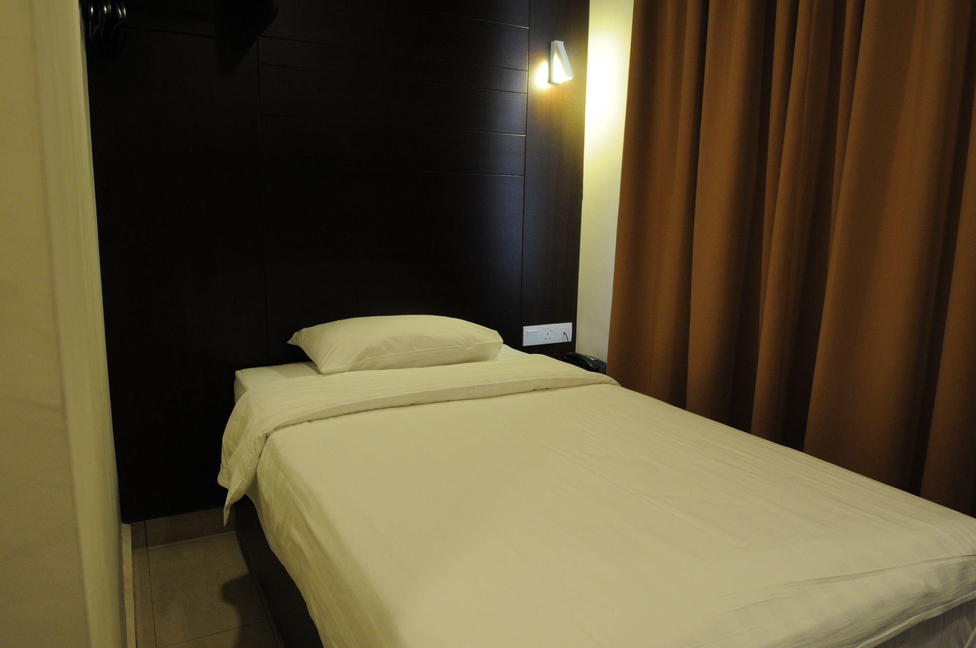 Cathay Hotel