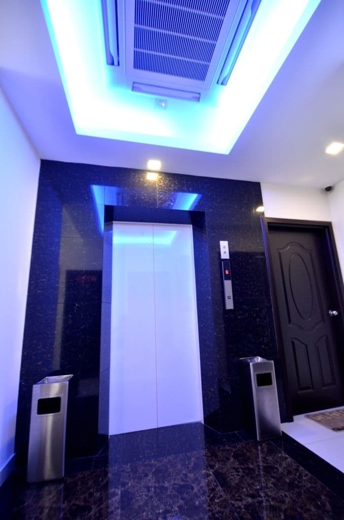 Cathay Hotel