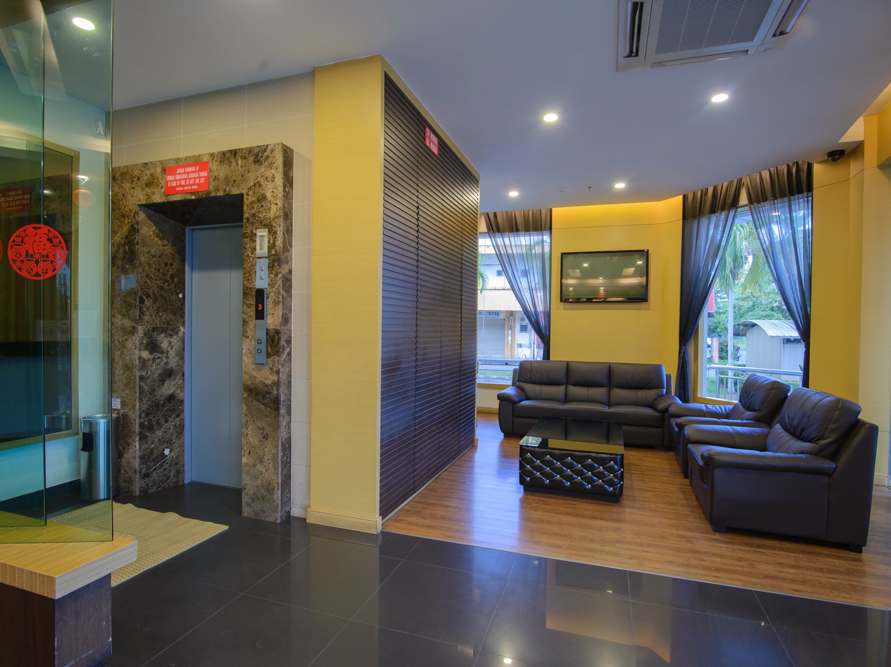 Grand Eastern Hotel By OYO Rooms