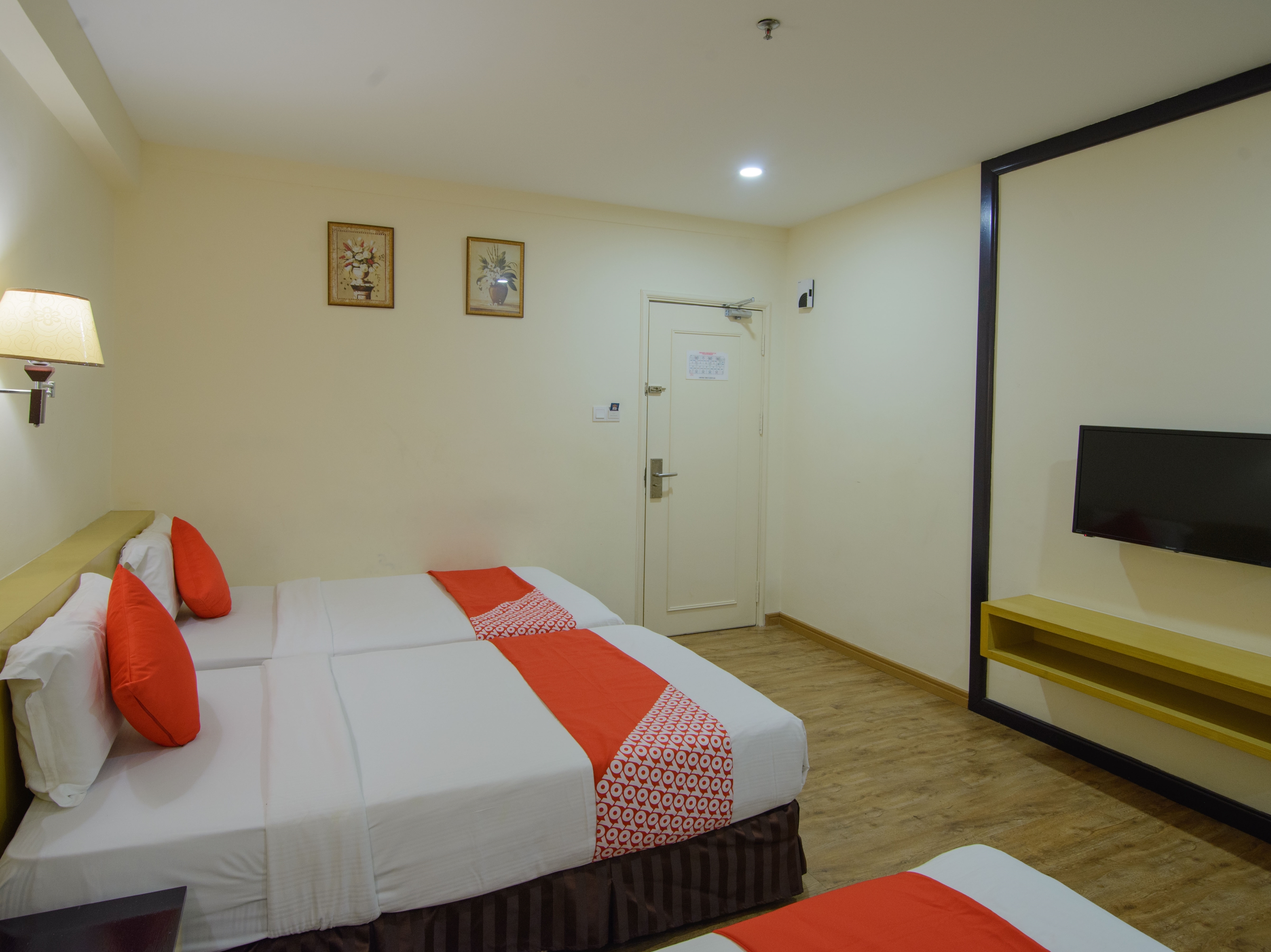 Grand Eastern Hotel By OYO Rooms