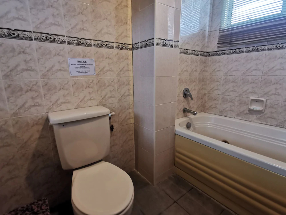 Hotel Holiday Park by OYO Rooms