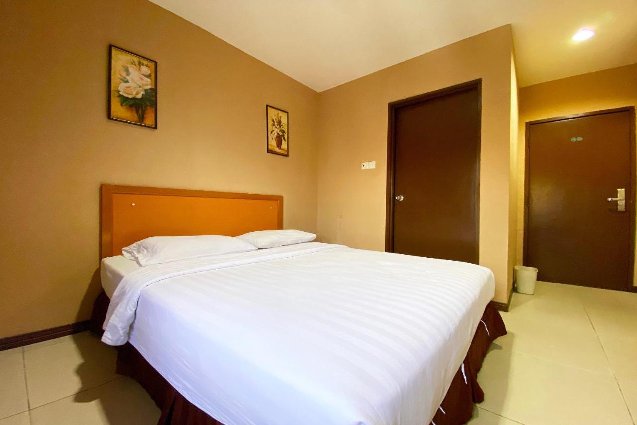 Hotel Kaya by OYO Rooms