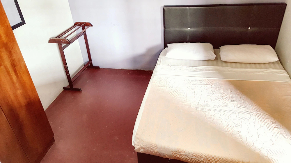 Jesselton Cabin
