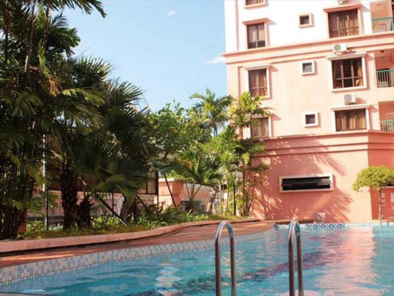 KK's Marina Court Resorts Condominium