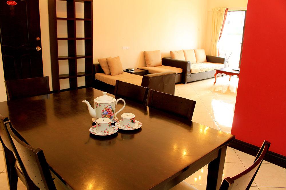 Marina Court Resort Condo