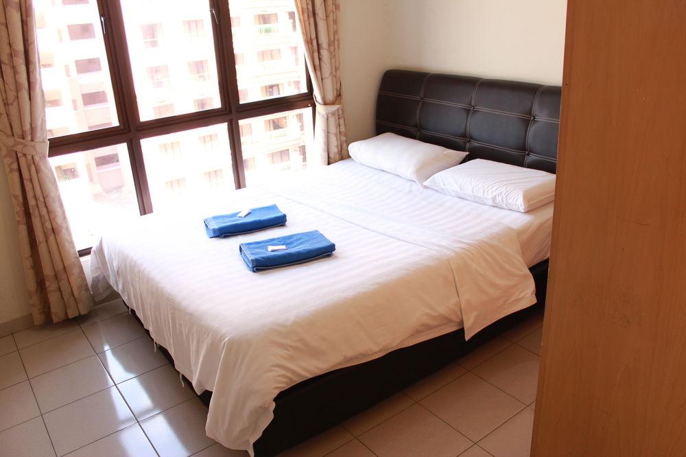 Marina Court Resort Condominium