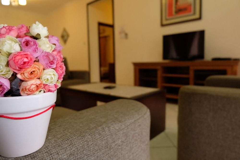Marina Court Resort Condominium