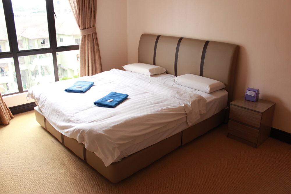 Marina Court Resort Condominium
