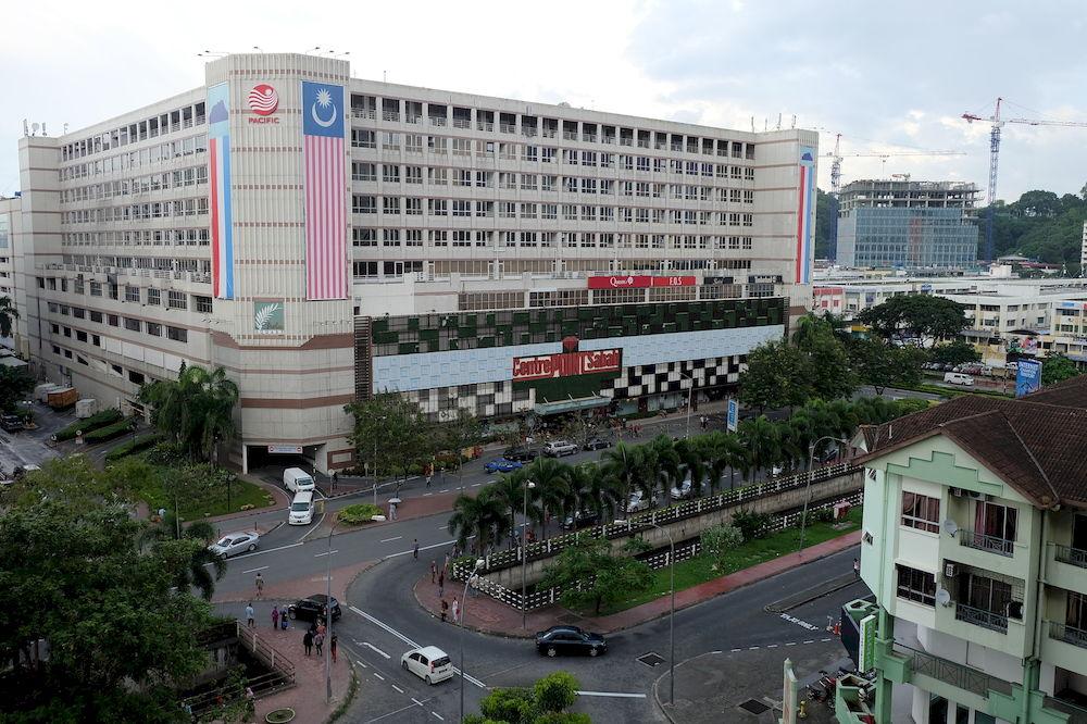 Marina Court Resort Condominium