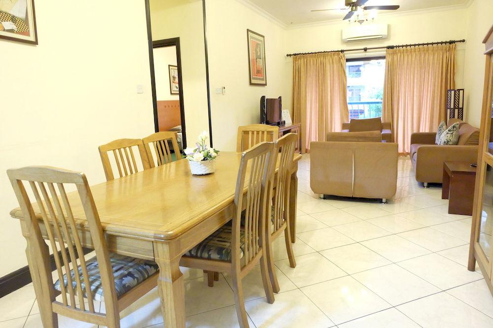 Marina Court Resort Condominium