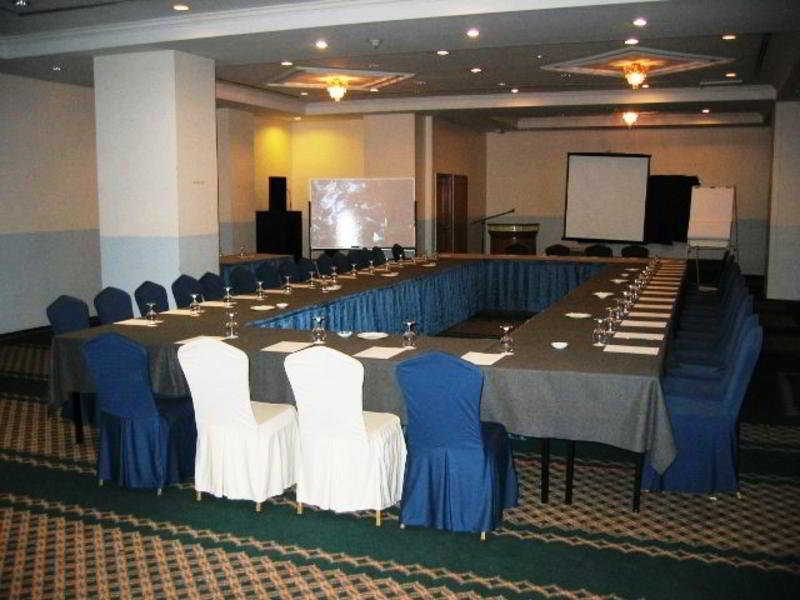 Marina Court Resort Condominium