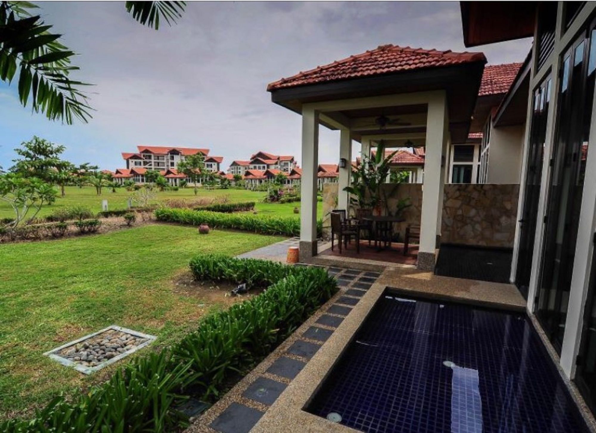 Nexus Residence Beach Villa 360