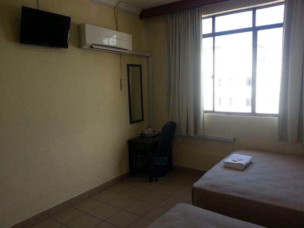 Iskandar Sinsuran Homestay