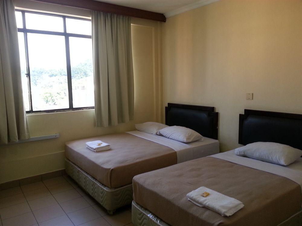 Iskandar Sinsuran Homestay