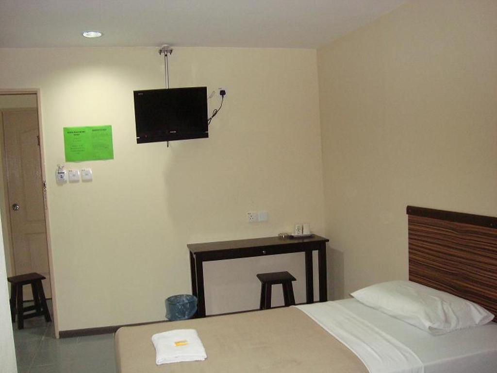 Iskandar Sinsuran Homestay