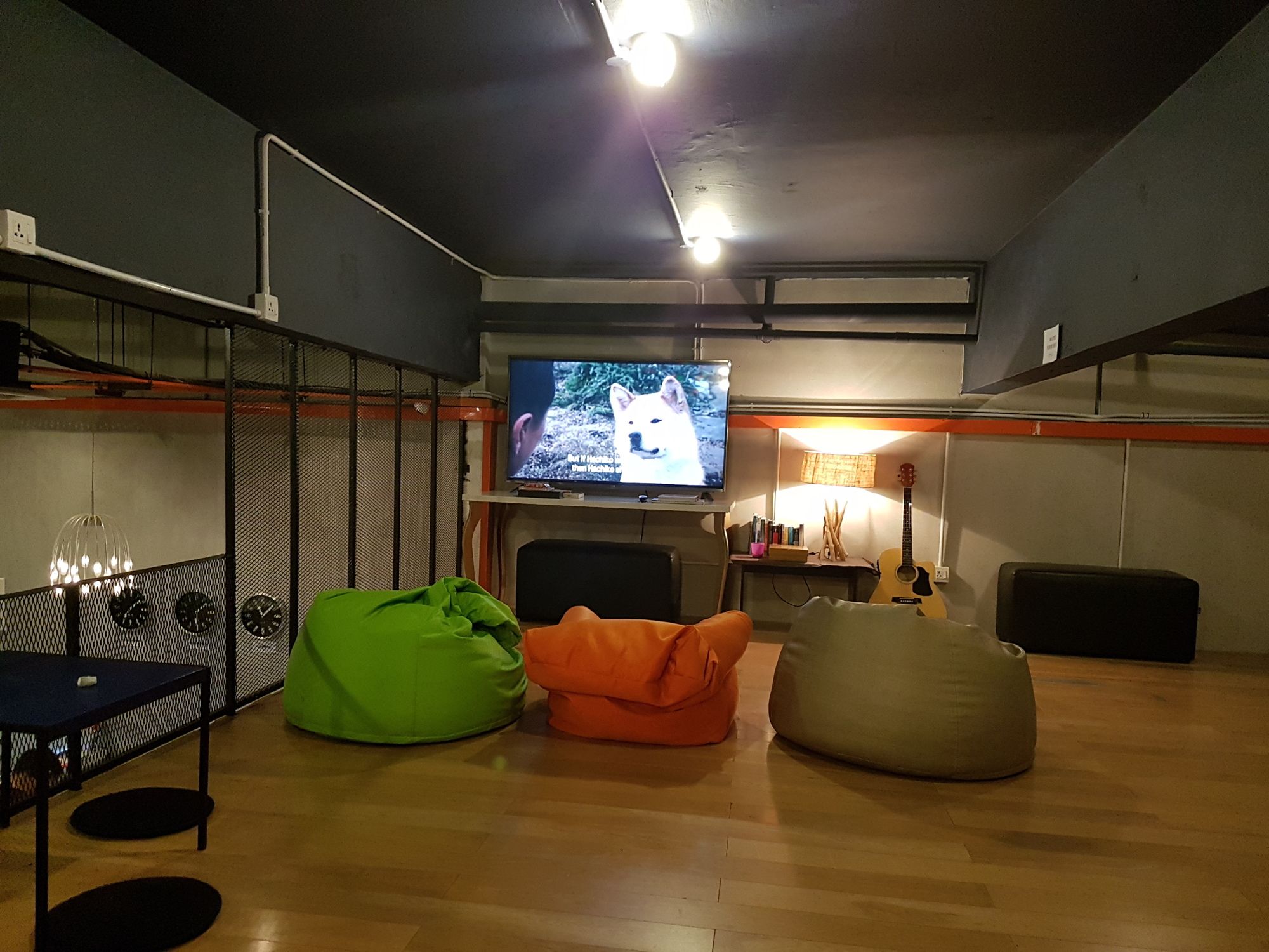 SKYPOD Hostel