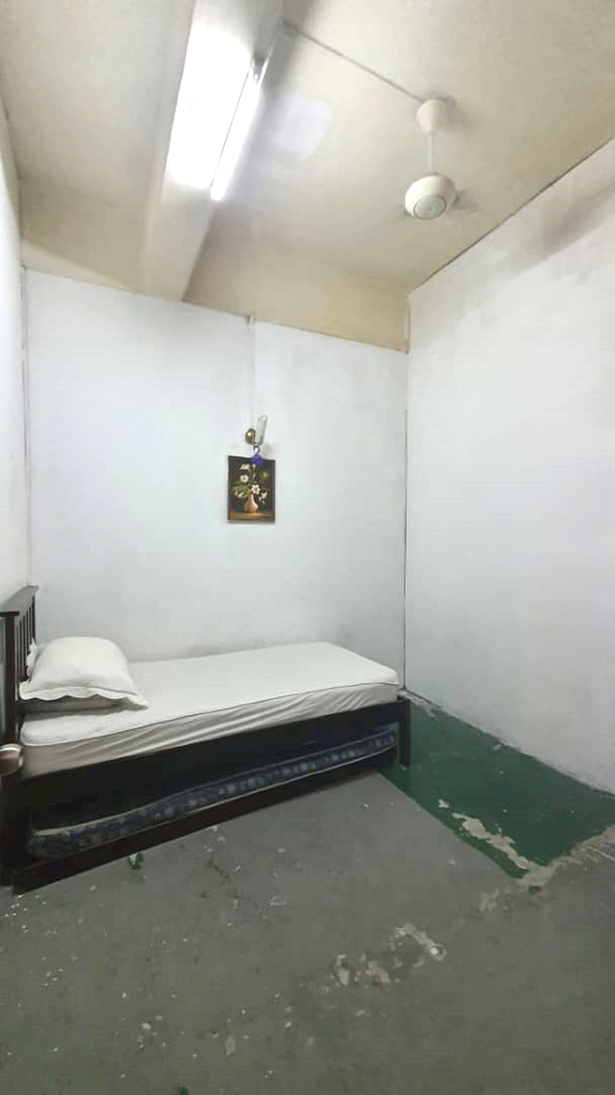 Spot On 90836 Penginapan Almera