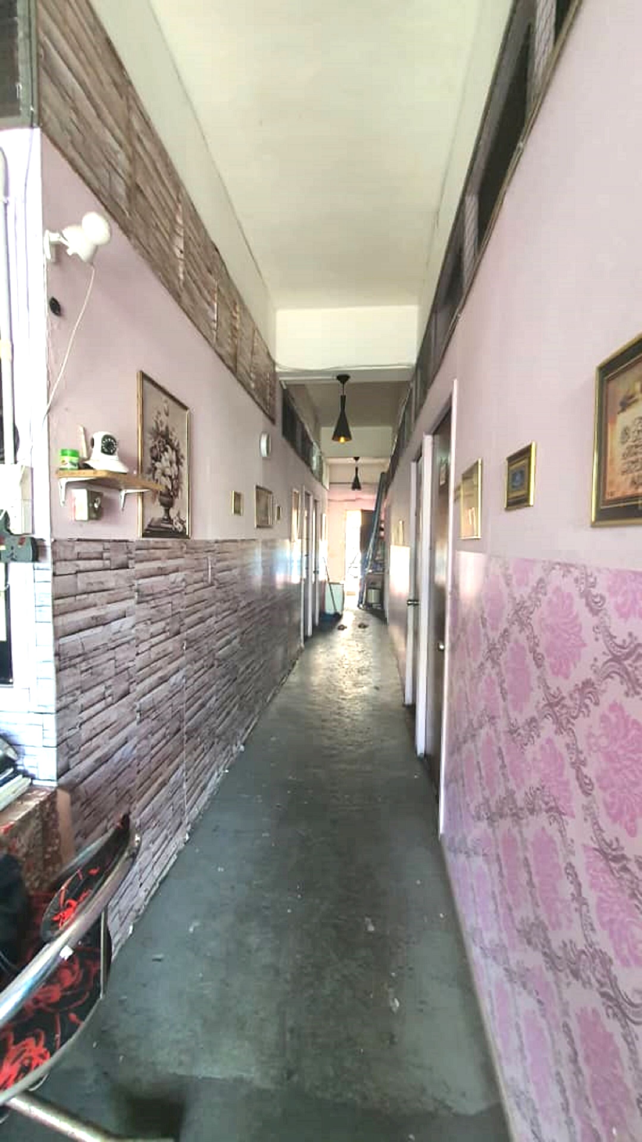 Spot On 90836 Penginapan Almera