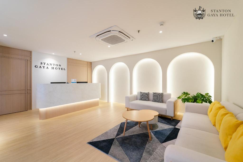 Stanton Gaya Hotel