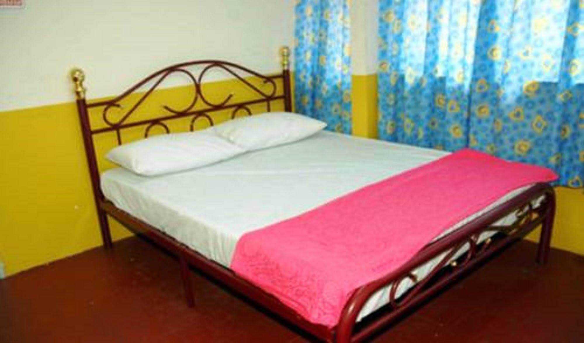 Stay In Lodge
